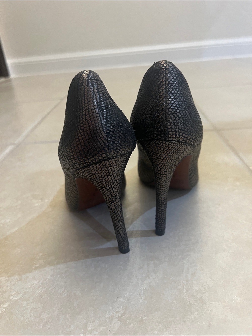 Coach Pointed Toe Metallic Textured Pumps - Women - Picture 5 of 11